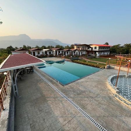 Hotel Happy Land Farm Karjat Esterno foto