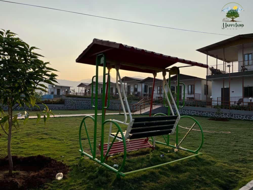 Hotel Happy Land Farm Karjat Esterno foto