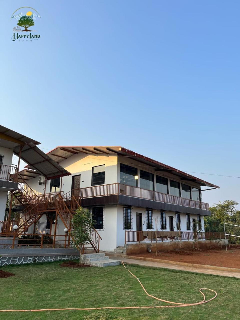 Hotel Happy Land Farm Karjat Esterno foto