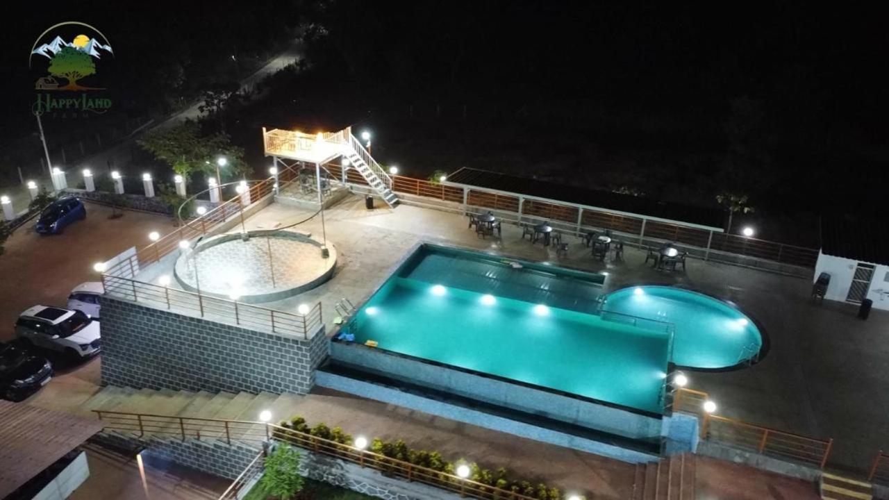 Hotel Happy Land Farm Karjat Esterno foto